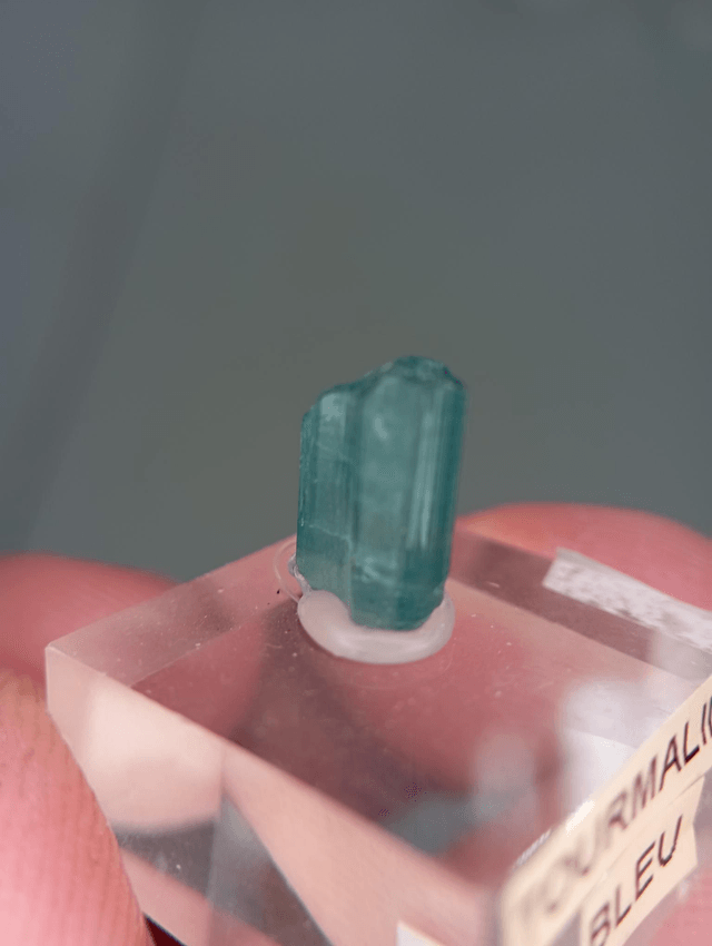 Tourmaline bleu (rare)