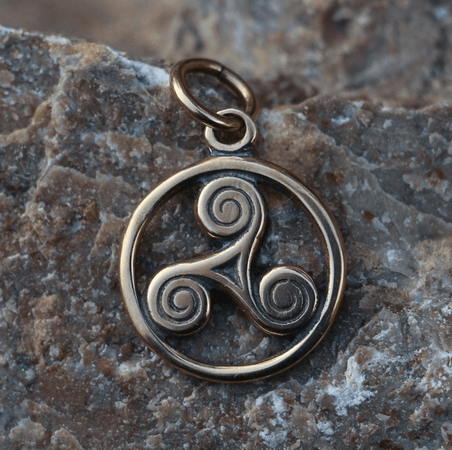 Pendentif Triskèle Bronze 